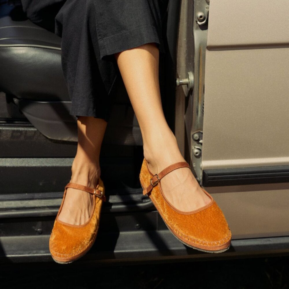 NWT sold out SeaVees Carlyle Mary Janes size 7 in topaz
